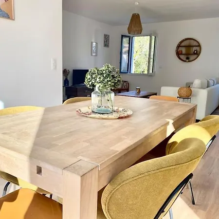 La Bessinoise, 4chambres, Fibre Optique Et Canoe Niort & Prázdninový dům