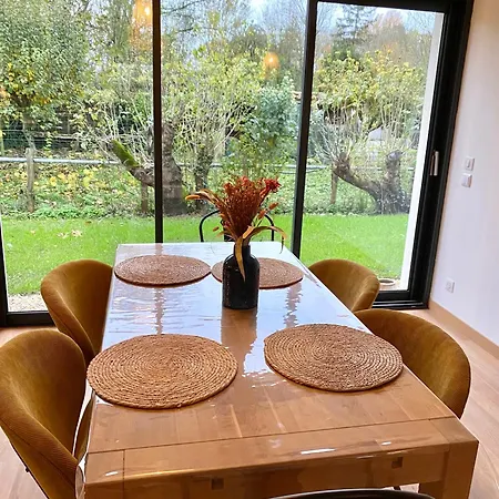 別荘 La Bessinoise, 4chambres, Fibre Optique Et Canoe Niort &